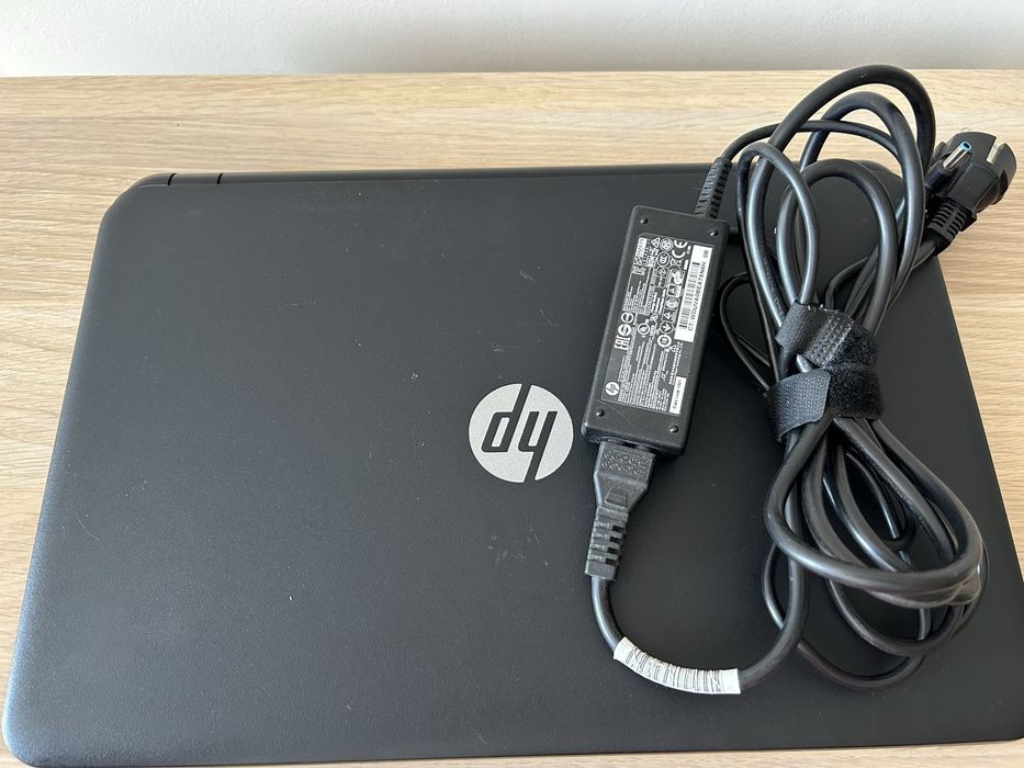 HP Pavilion - 15-r210dx на части