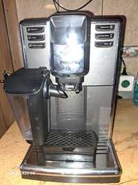 Espresdor automat Philipps LatteGo EP5345