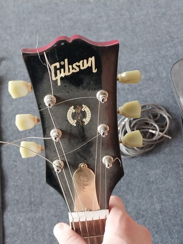 Gibson guitars holati zor