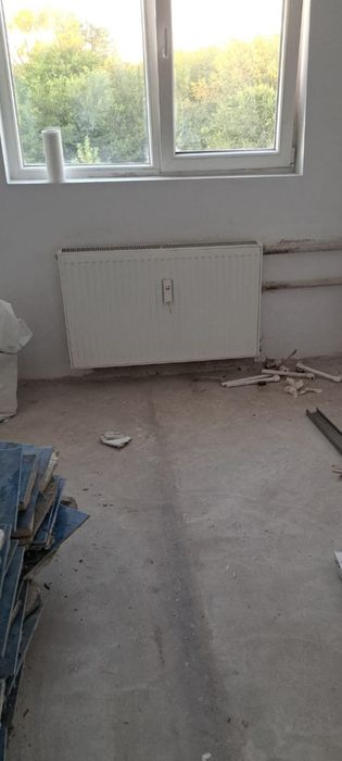 Calorifere în stare buna . BUCUREȘTI