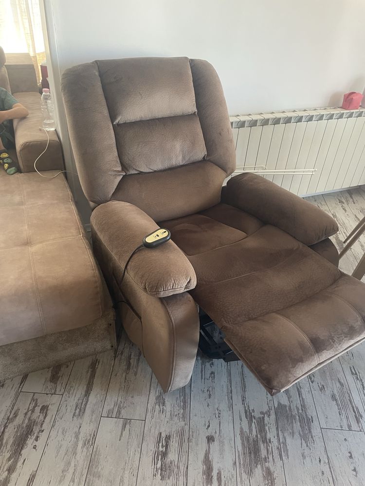 Масажен стол с дистанционно