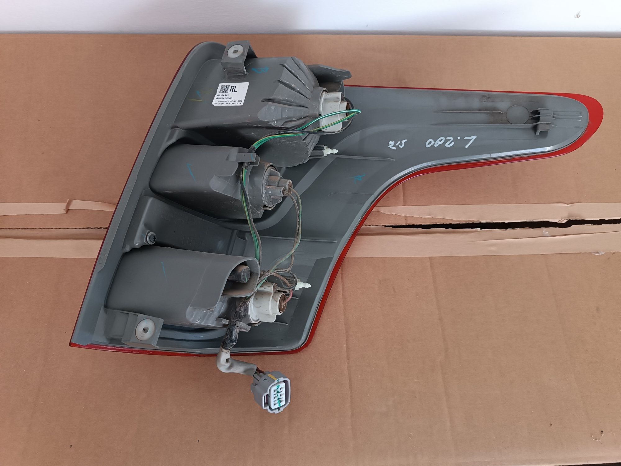 Lampa/Stop Stânga Mitsubishi L 200