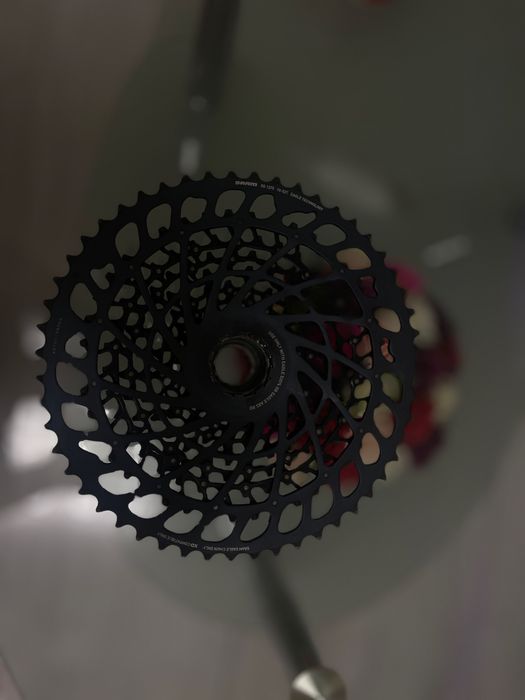 Se vinde caseta sram Xg!Pretul este negotiabil!