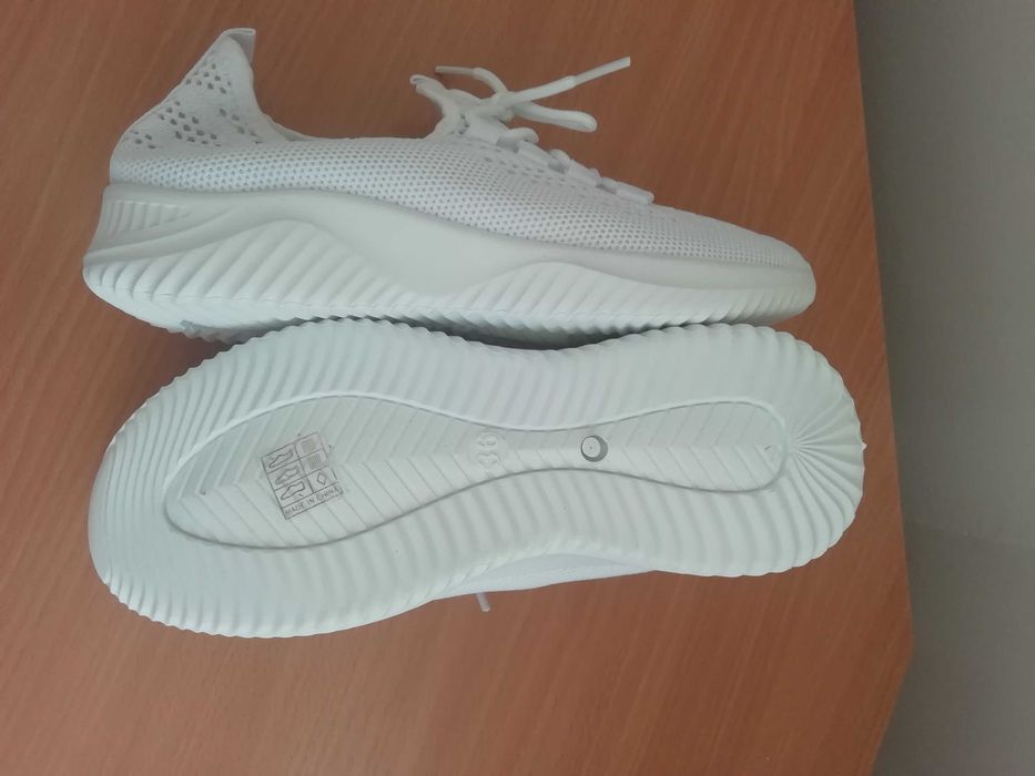 Дамски маратонки 36 размер, нови