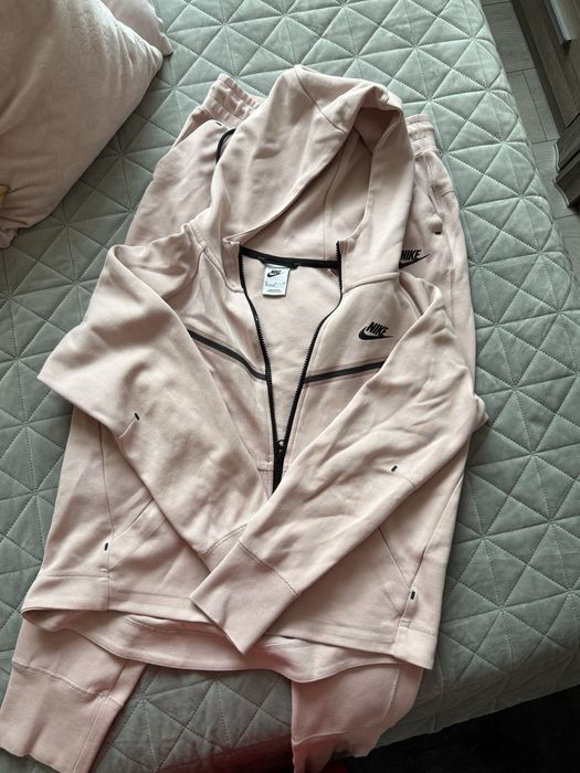 Nike tech fleece