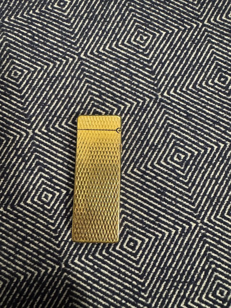 Bricheta Dunhill Rollagas Gold
