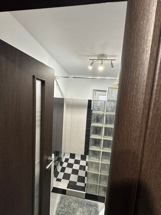 Inchiriez apartament 2 camere micro 6, Targoviste