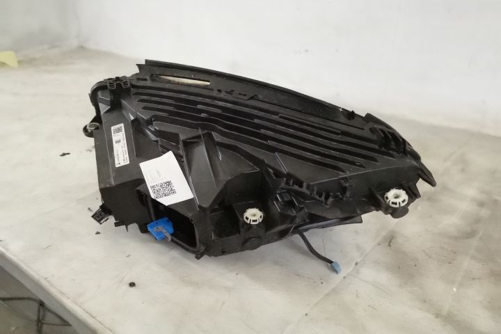 Фар Дясно Лед ИЛС Оригинален Повреден / Far Dyasno Led ILS Originalen