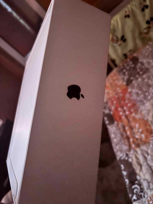 AirPods Max whith Smart Case