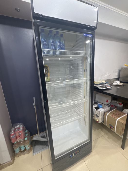 Продам холодильник
