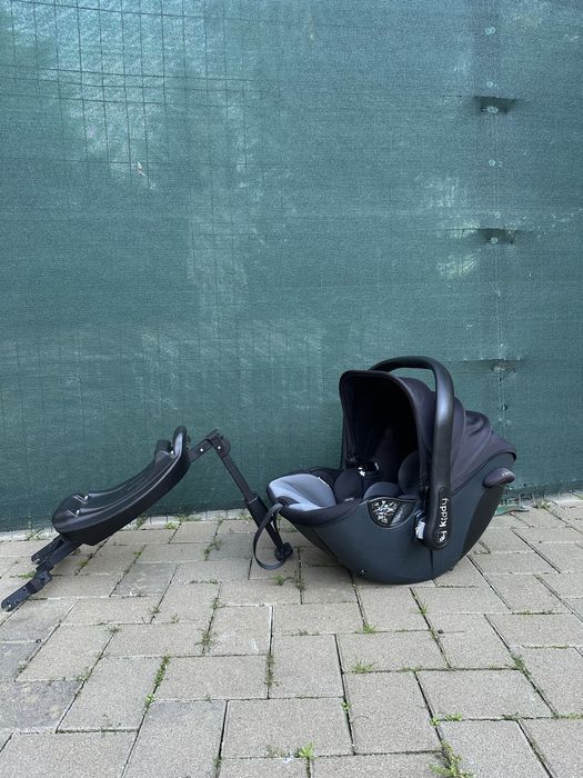 Scoica auto Kiddy Evoluna i-Size Plus designed by egg