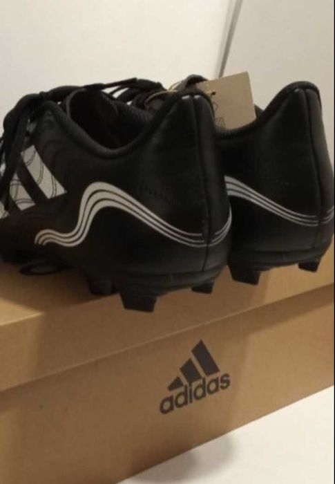 Футболни обувки Adidas - Чисто Нови