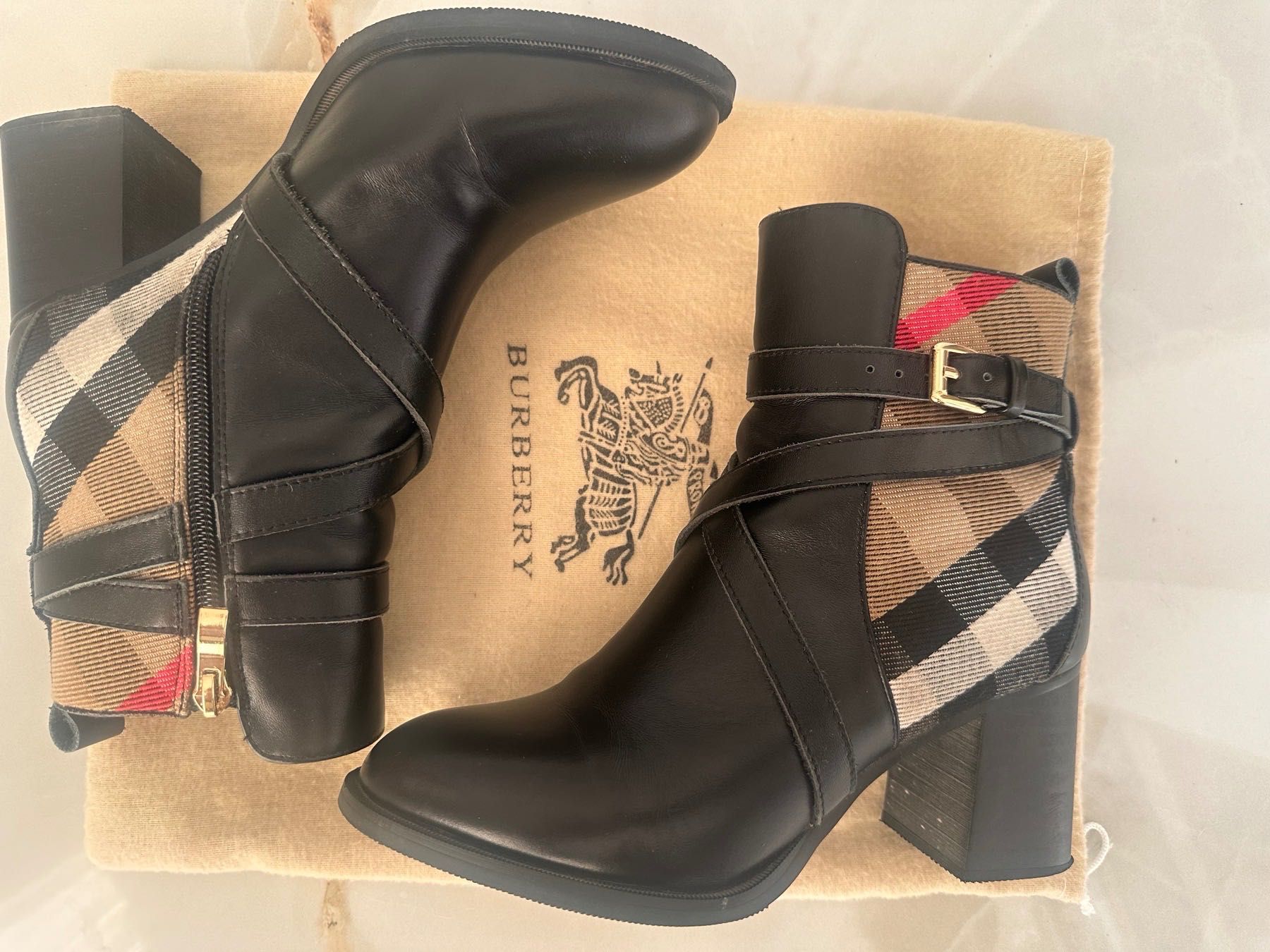 Дамски Боти Burberry с ток