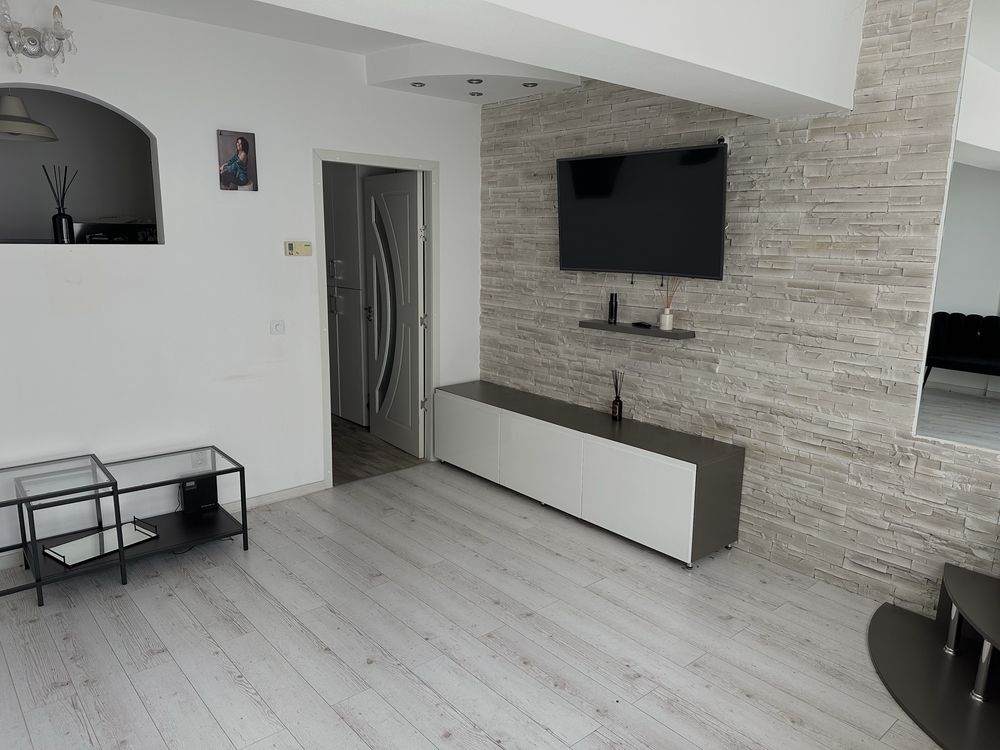 Vand apartament 1 camera zona Subcetate/Aradul nou