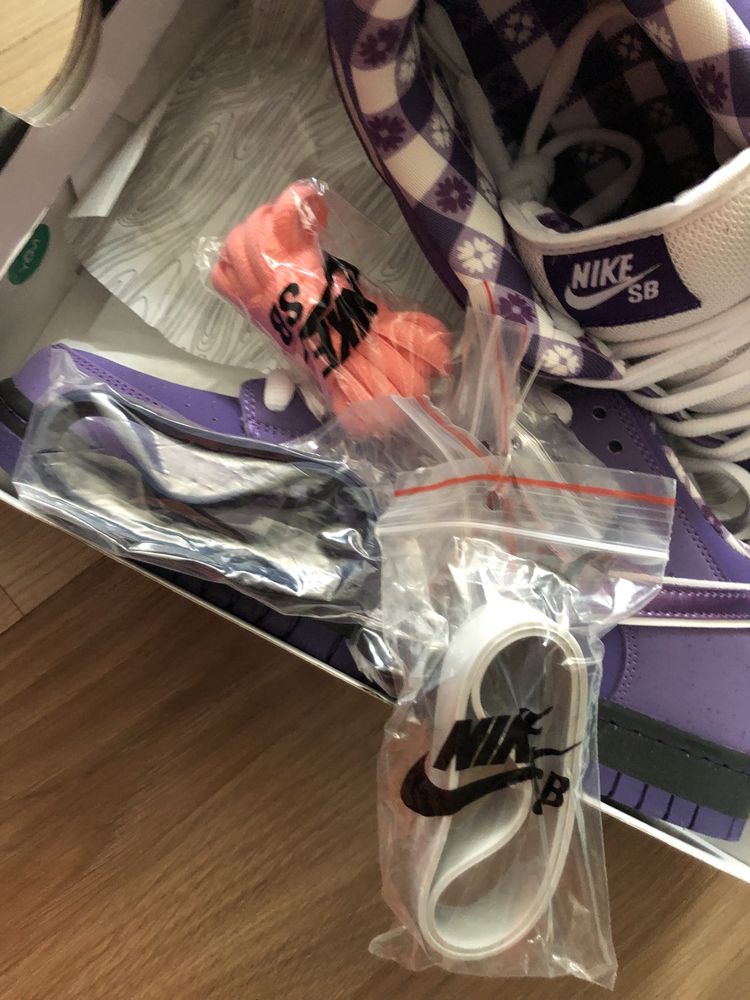 Nike Air Max Tn, Nike Air Force Nocta, Nike Dunk, Air Jordan 4