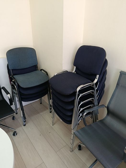 Стулья офисные бу