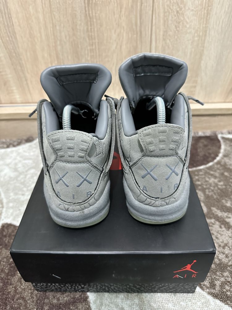 Jordan 4 kaws 41н