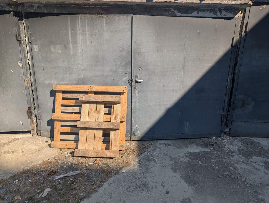 Продава се Гараж / Паркомясто в с. Ломец, Област Ловеч - 16 кв.м за 160 €/кв.м - Снимка #3