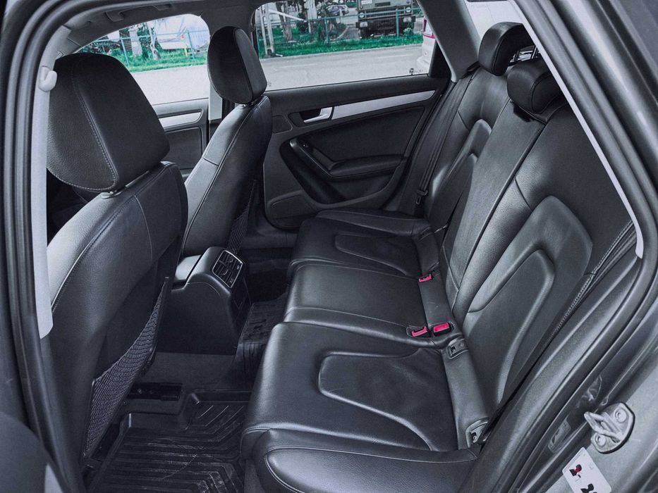 Audi A4 B8 2015 2.0 TDI quattro S-tronic 190 CP