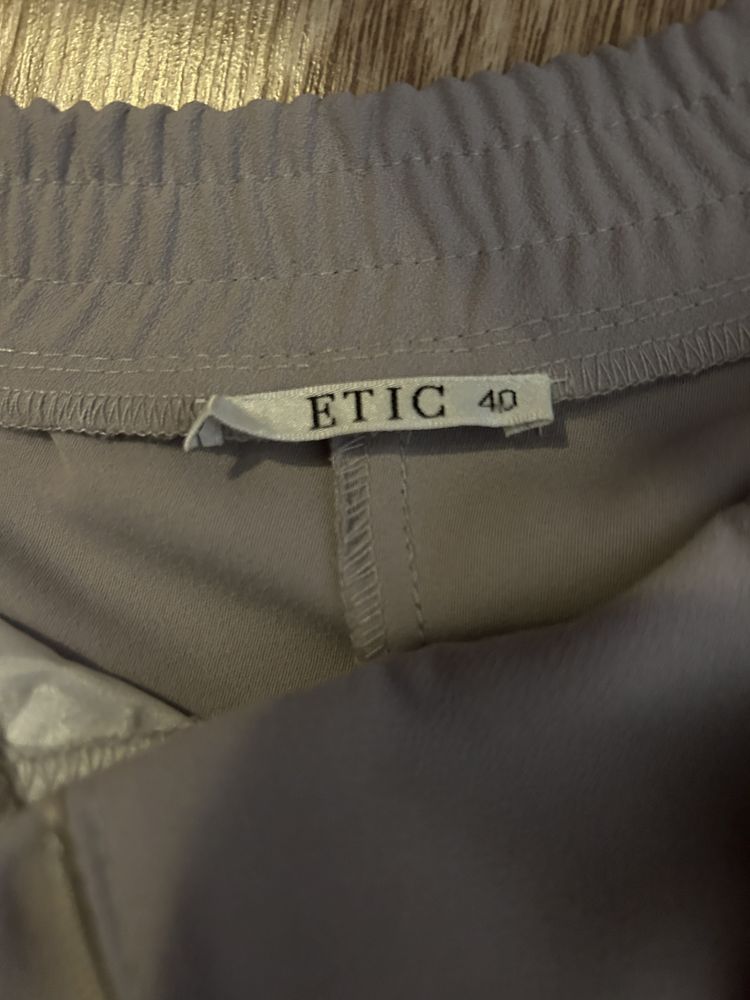 Pantaloni eleganti ETIC,marimea 40