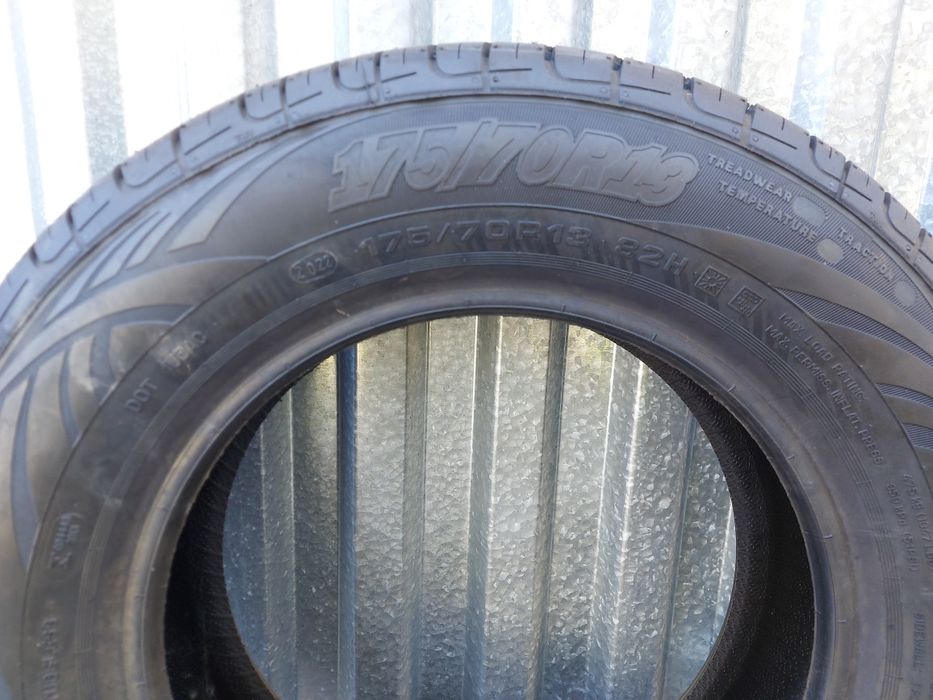 Шины 175/70R13 две штуки новые Cordiant Road Runner по 15 т.т.