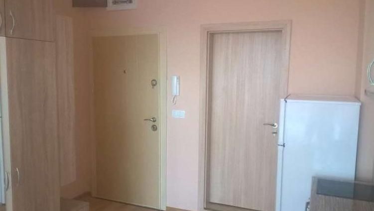 Дава се под наем Едностаен апартамент в София, Студентски град - 30 кв.м за 415 € - Снимка #1