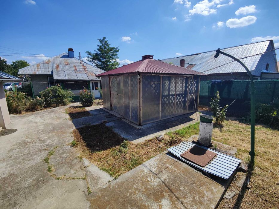 Vând proprietate cu 2 case în Comuna Mănăstirea, Călărași