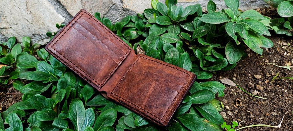 Мъжки кожен портфейл