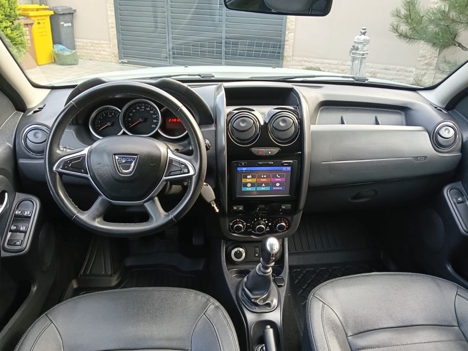Dacia Duster Laureate 2017 1.2 TCe 4x4 Navi, Clima,Facelift