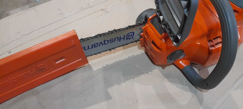 Акумулаторна резачка хускварна