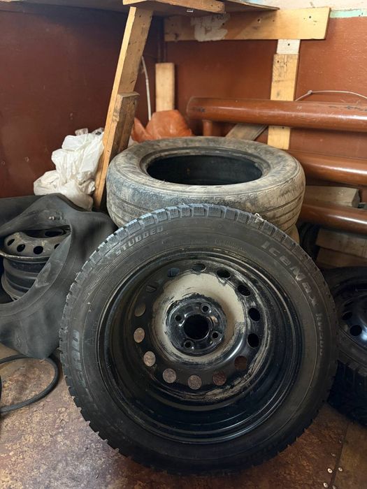 Продам шины с дисками