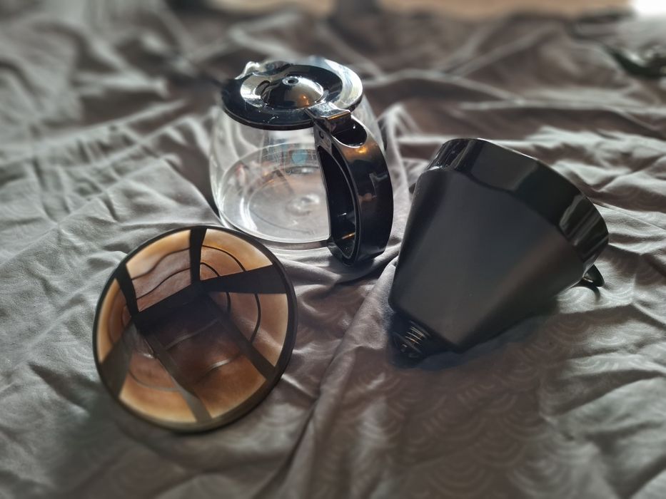 !​Cafetieră HEINNER (1.25L) - Practic Nouă!!!