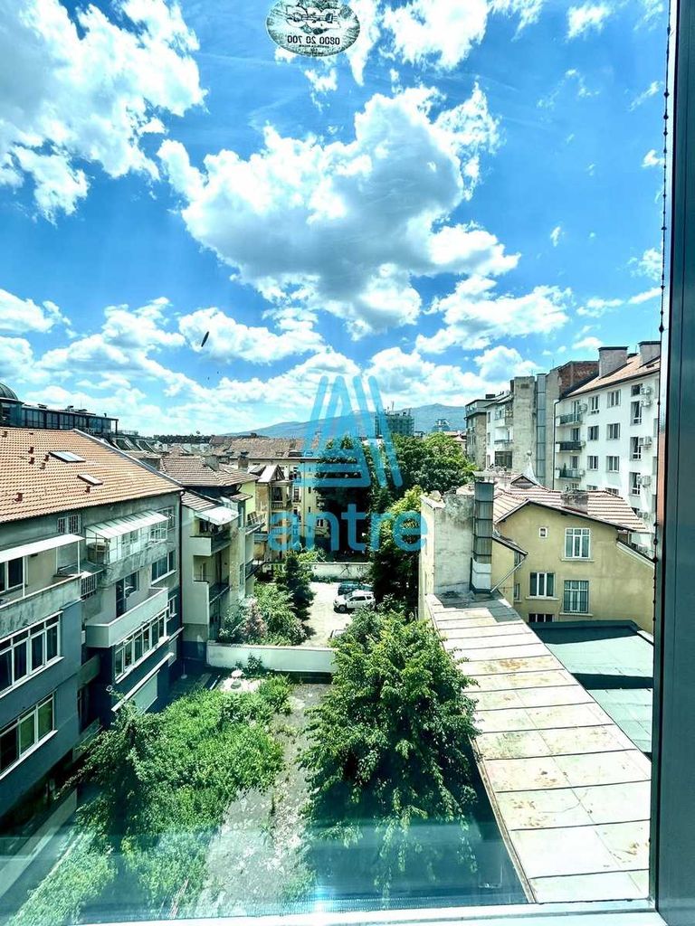 Дава се под наем Офис в София, Център - 115 кв.м за 1725 € - Снимка #11