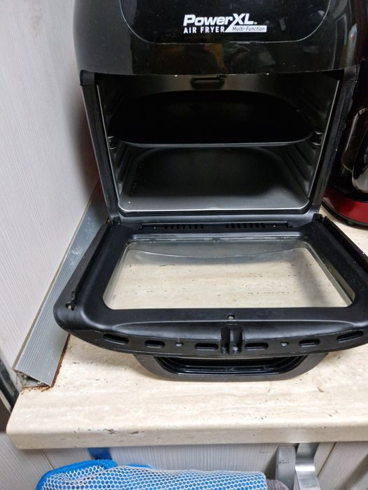 Friptueza  multi funcțională.