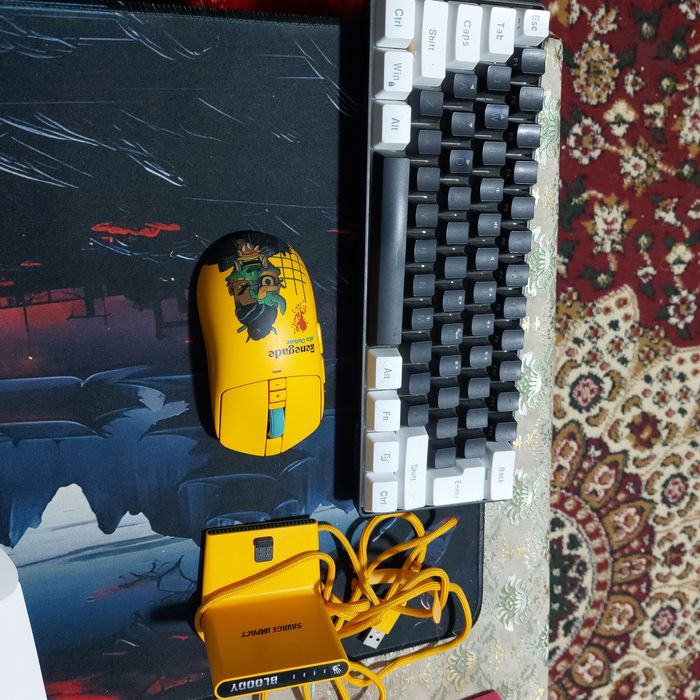 Klaviatura mishka sotiladi xolati juda zor