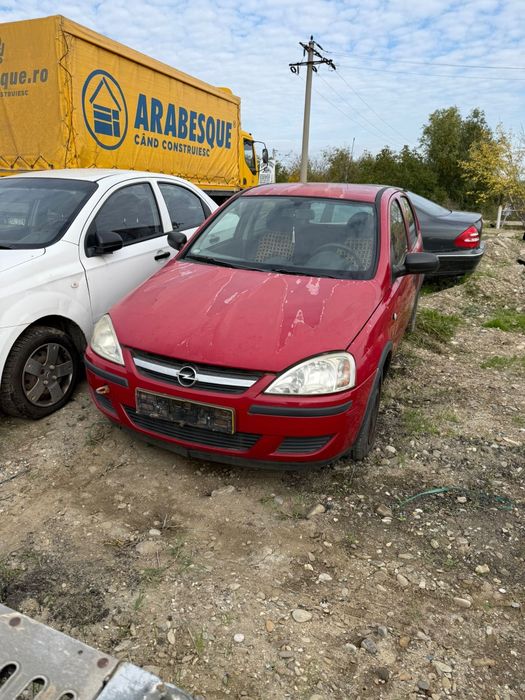 Dezmembrez Opel Corsa C 1.2i 1.3cdti Piese