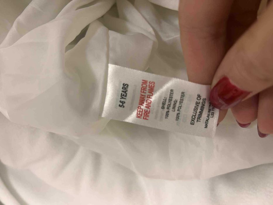 Продавам детски космонавт 116-122см.