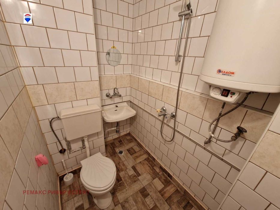 Дава се под наем Едностаен апартамент в Русе, Хъшове - 40 кв.м за 204 € - Снимка #5