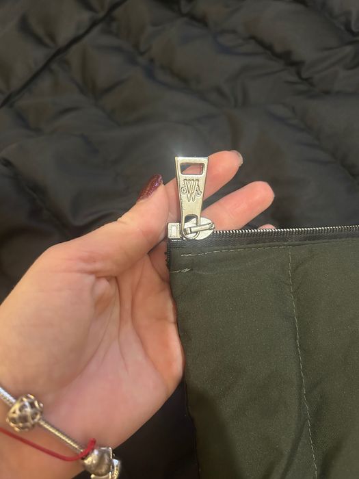 Елек Moncler Монклер