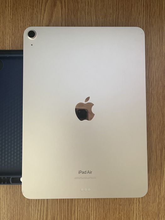 Apple iPad Air 5 10.9" (2022) 5th Gen Wifi, 64 GB, Starlight, Ca nou