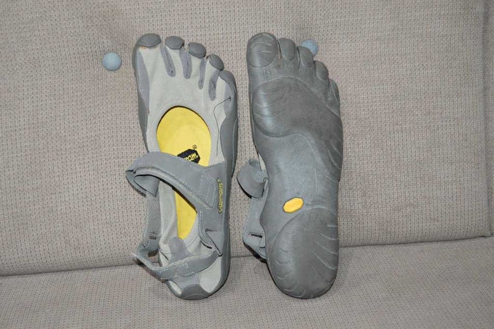 Incaltaminte alergare Fivefingers Vibram 43 si 44