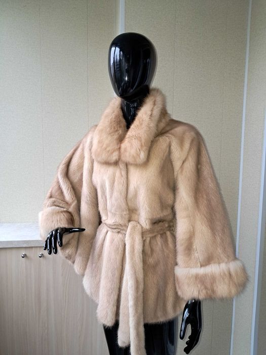 Haină din Blană Naturală de Vizon , Haină de nurcă cu sable