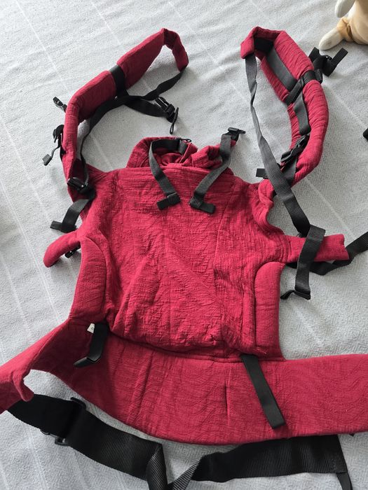 Продам кенгуру в хорошем состоянии!