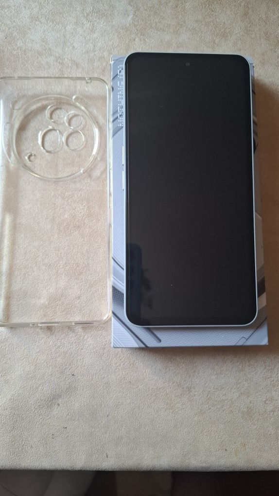 Nothing Phone 3a pro 5G  256 gb.