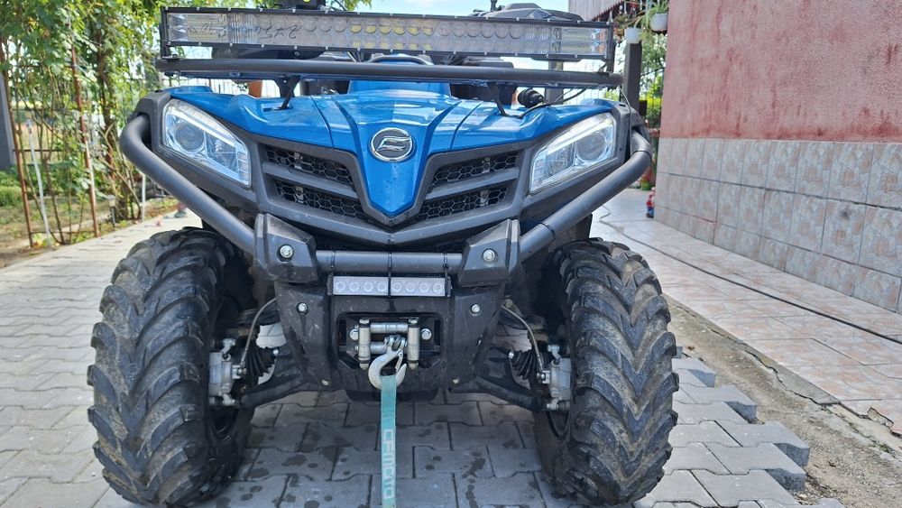 Vând Cf Moto 450 L