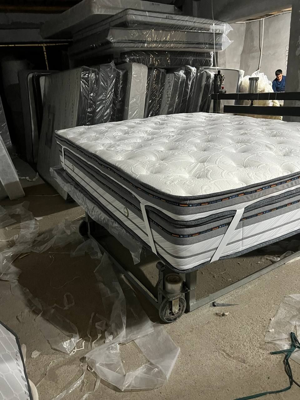 Matras Матрас  1 chi qo‘ldan oling 250 ming kv²m