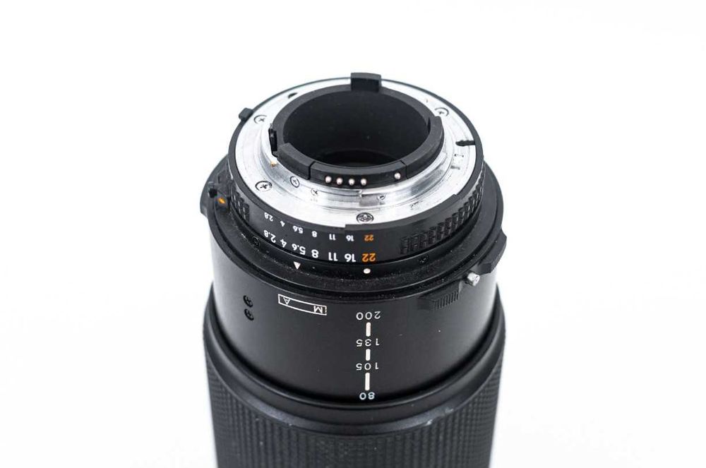 Nikon Nikkor AF 80-200 mm f/2.8 ED