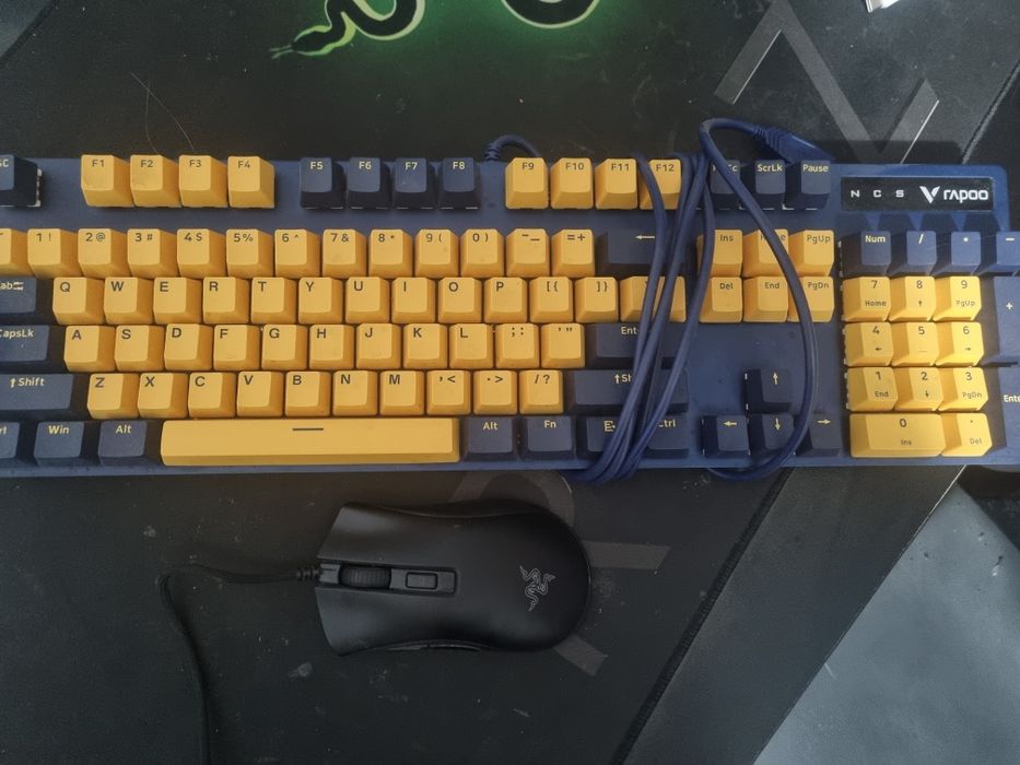Клавиатура rapoo механическая и мышь Rayzer