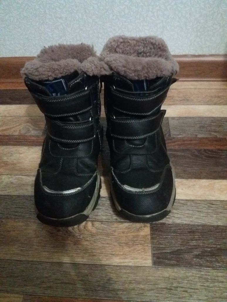 Зимние кожанные ботинки