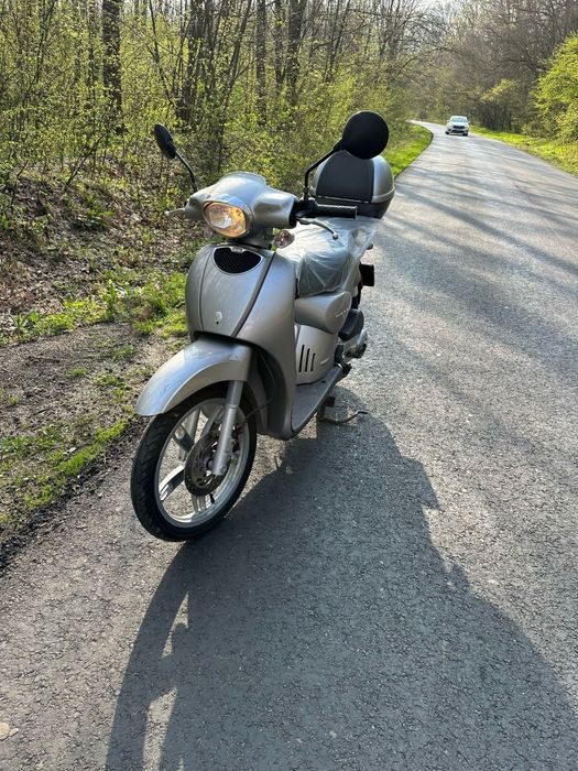 Scuter 49cc nou înmatriculat